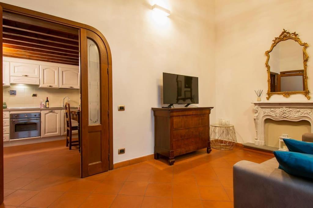 Demedici Apt W/ 2Br 1' Walk Uffizi & Ponte Vecchio Florença Exterior foto